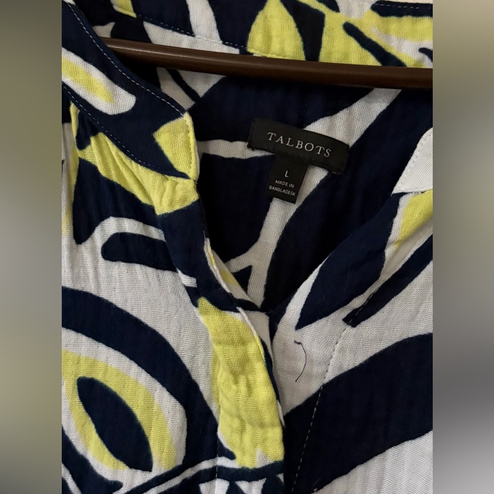 Talbots Navy and Yellow Leaf Print Blouse Button - Picture 3 of 9